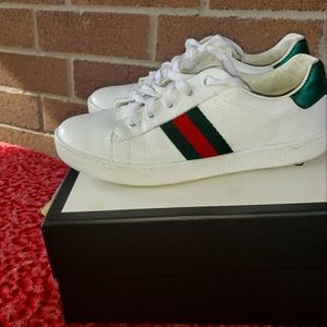 Authentic Kids Gucci Sneakers Sz 33